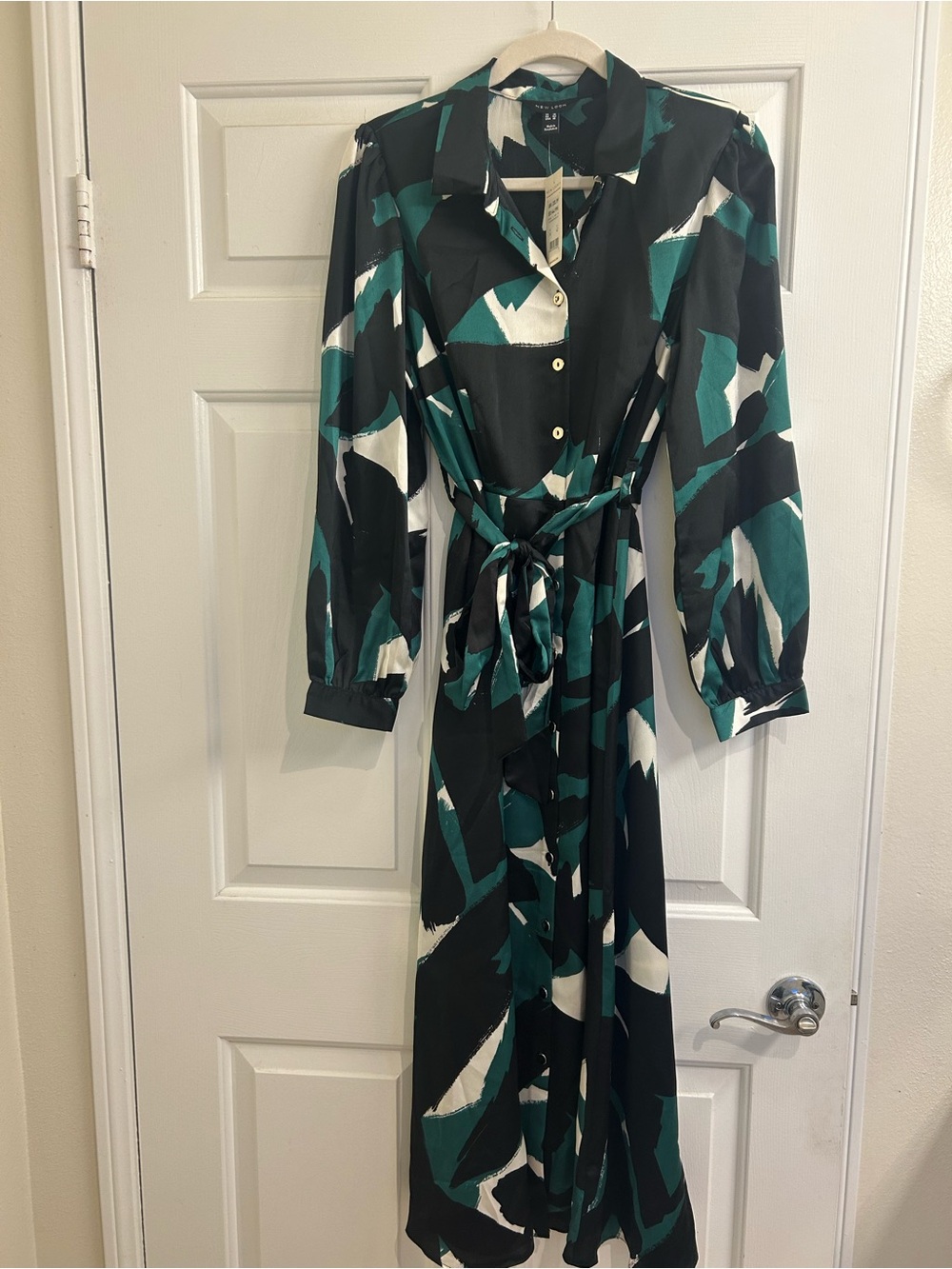 New Look Teal, Black & White Abstract Midi Shirt Dress with Waist Tie